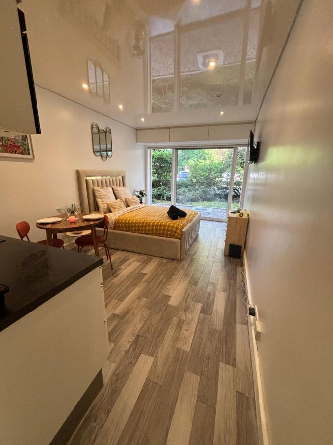 Ferienwohnung Ecrin De Verdure Au Chesnay Et Parking Gratuit Le Chesnay  Exterior foto